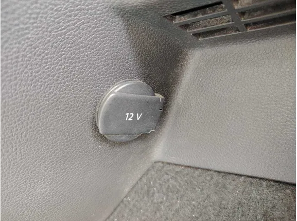 Car image 28