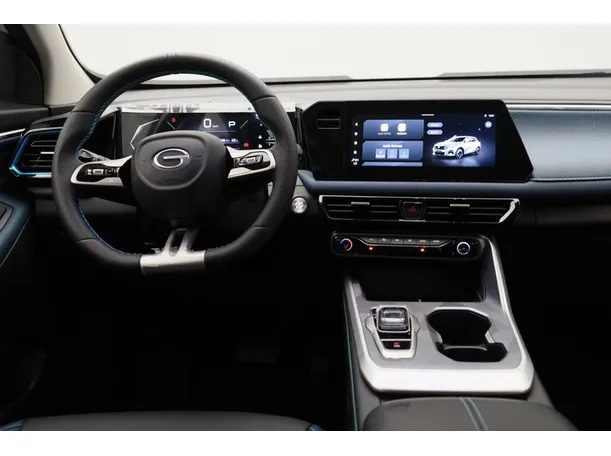 Car image 15