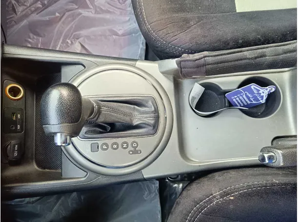 Car image 21