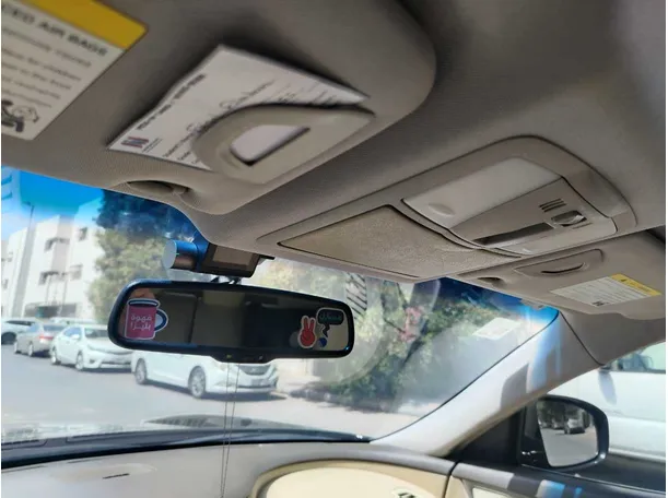 Car image 33