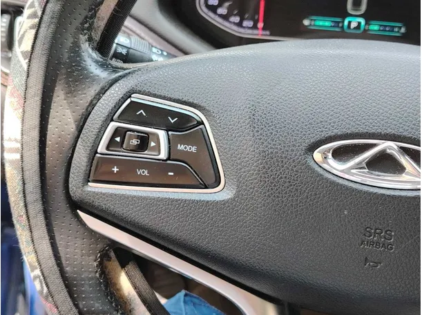 Car image 29