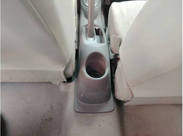 Car image 33