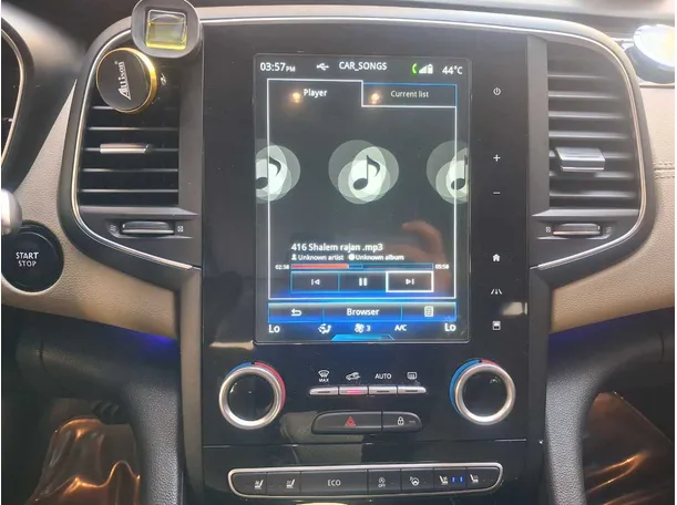 Car image 15