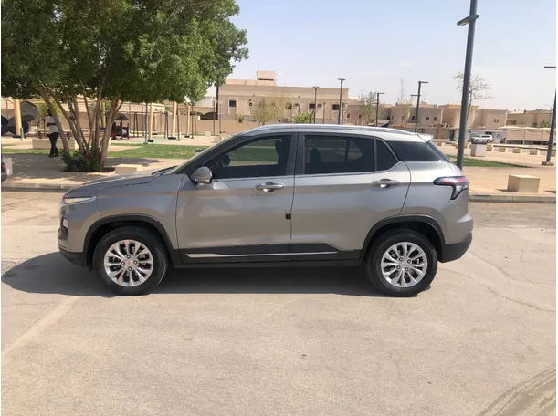 Car image 8