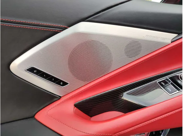 Car image 32