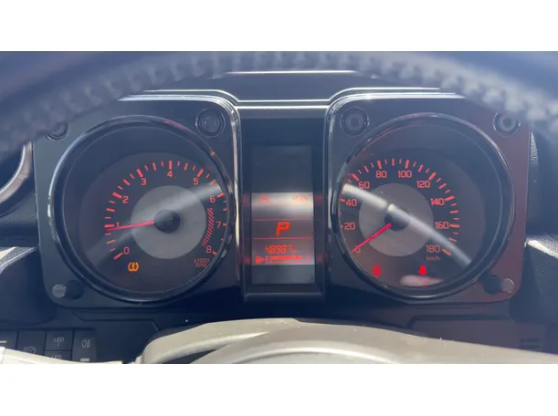 Car image 19