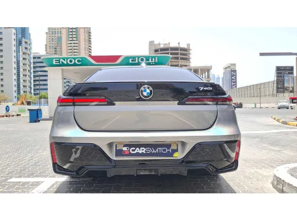 Car image 6