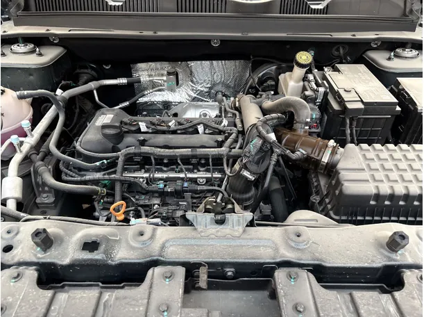 Car image 27
