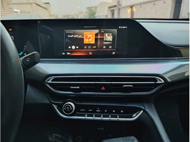 Car image 21