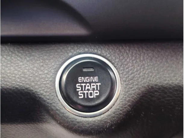 Car image 27