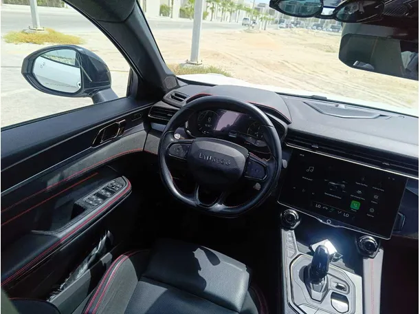 Car image 23