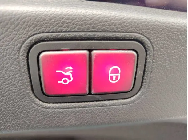 Car image 38