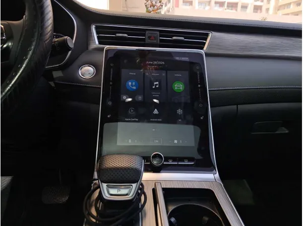 Car image 13