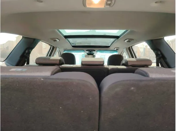 Car image 37