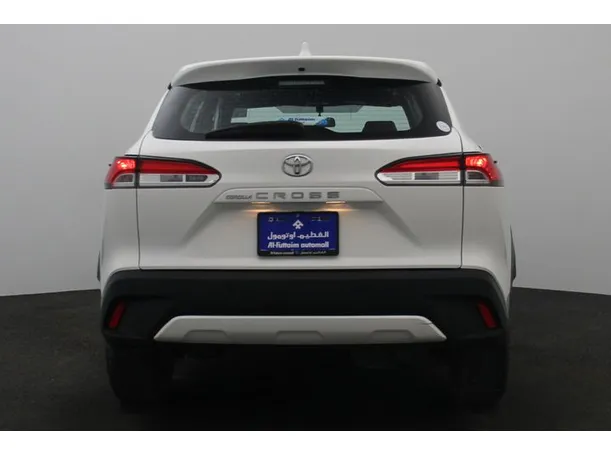 Car image 12