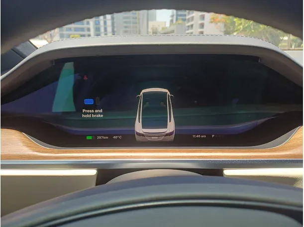 Car image 21