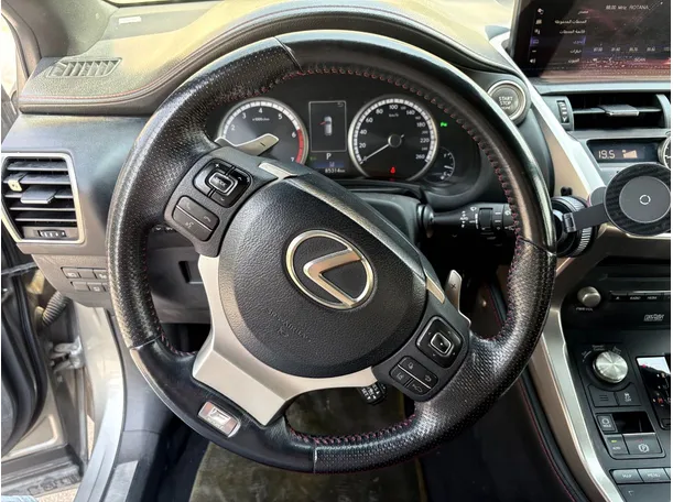 Car image 22