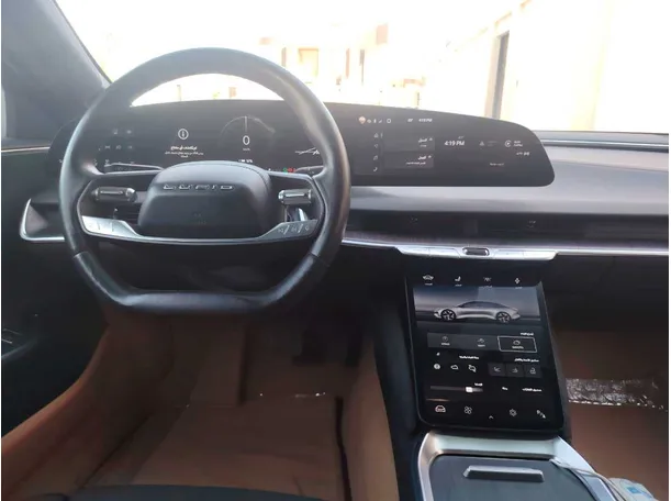 Car image 20
