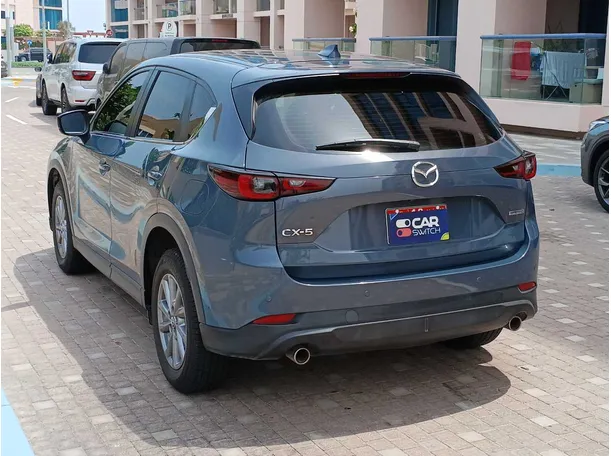 Car image 5