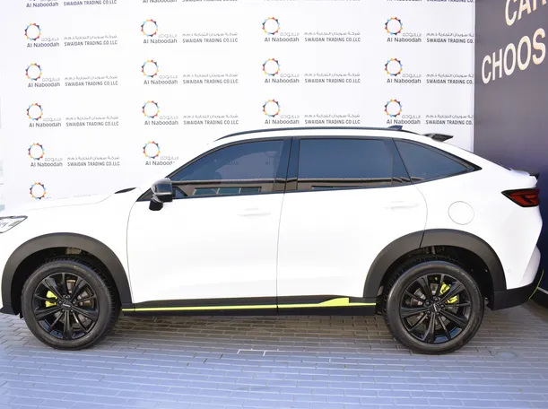 Car image 8