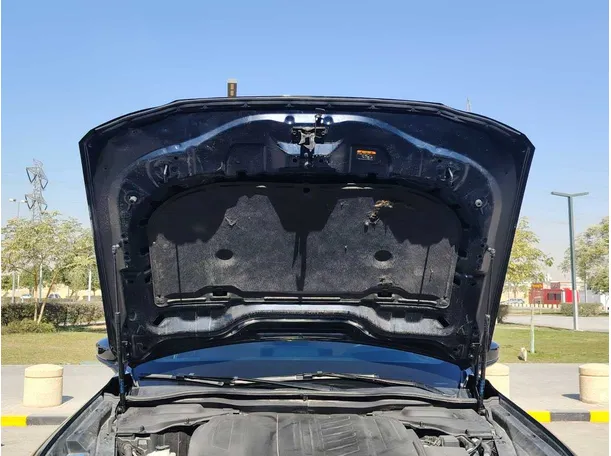 Car image 35