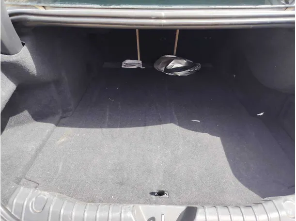 Car image 27