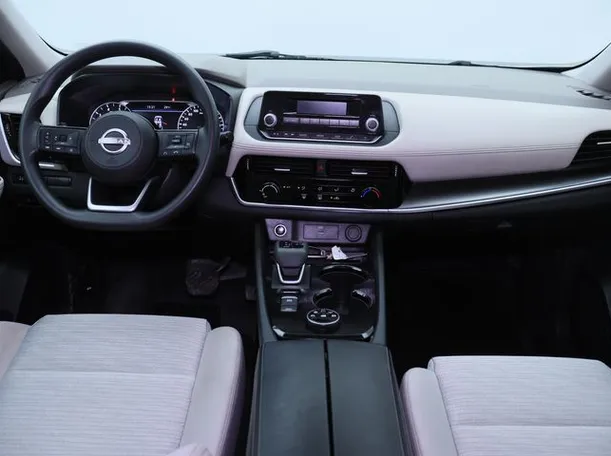 Car image 14