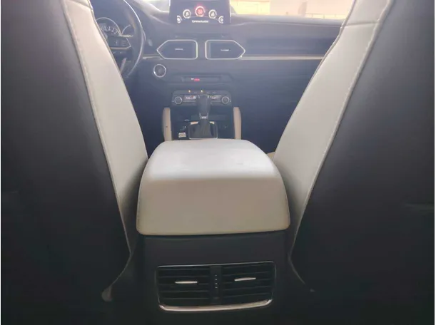 Car image 33