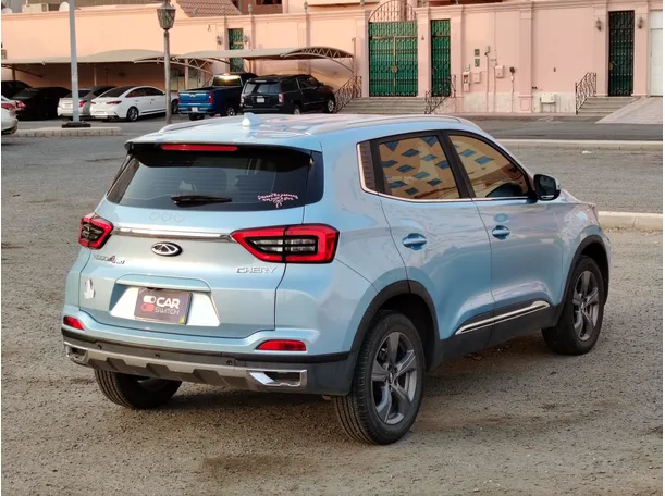 Car image 5