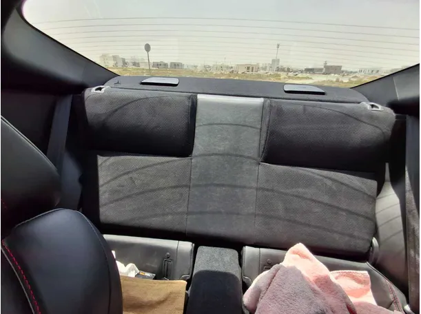 Car image 18