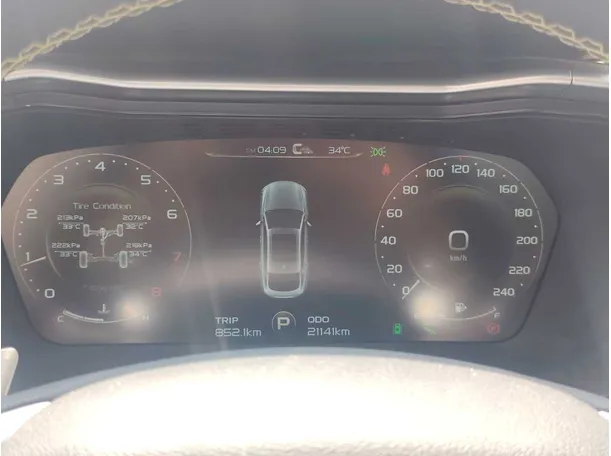 Car image 23