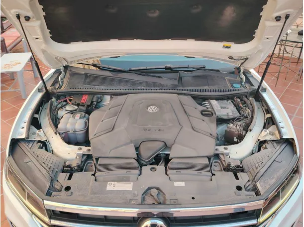 Car image 35