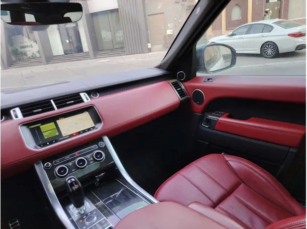 Car image 27