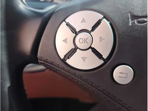 Car image 42