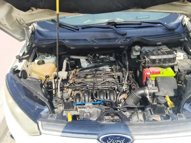 Car image 19