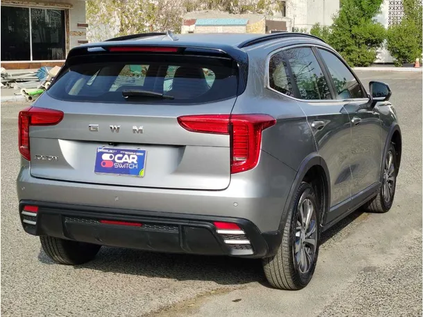 Car image 5