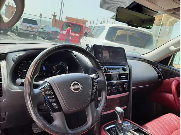 Car image 11