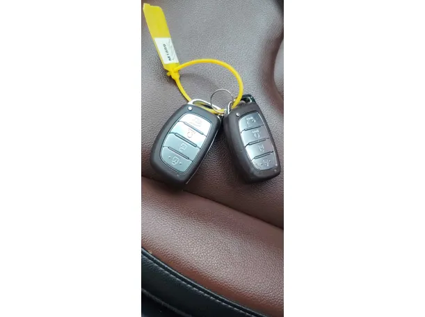 Car image 29