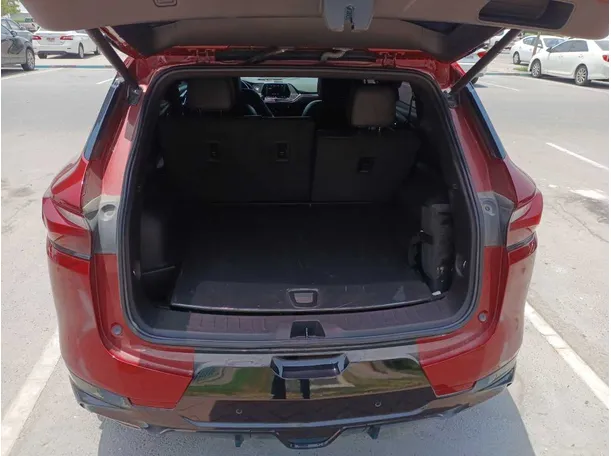 Car image 27