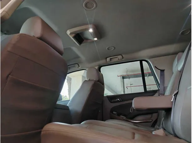 Car image 21