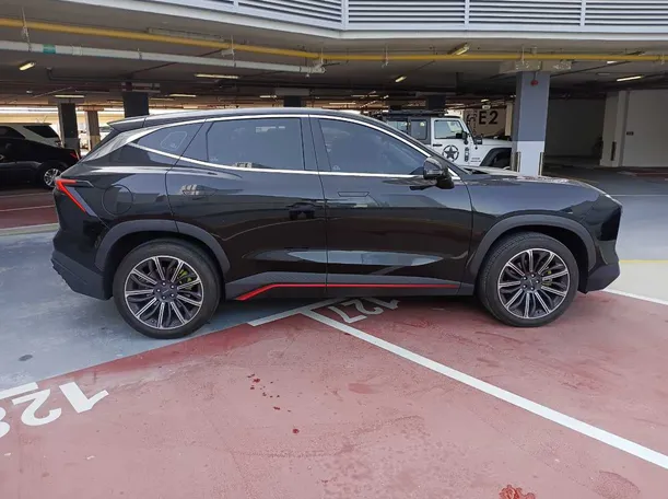 Car image 8