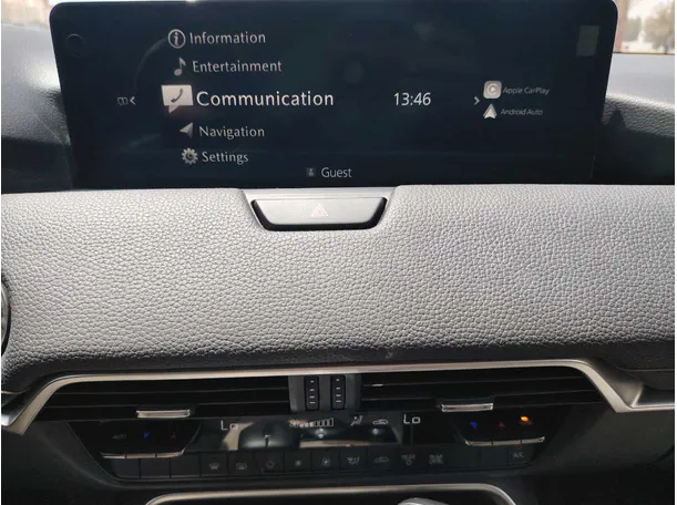 Car image 27