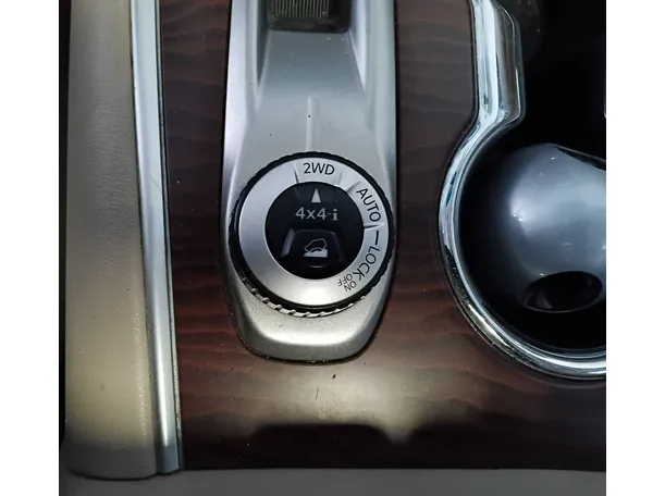 Car image 22