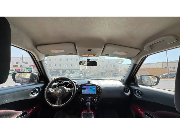 Car image 13