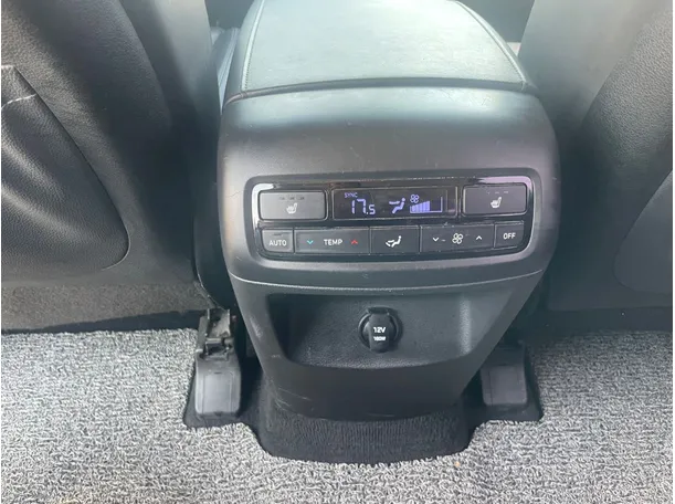 Car image 22