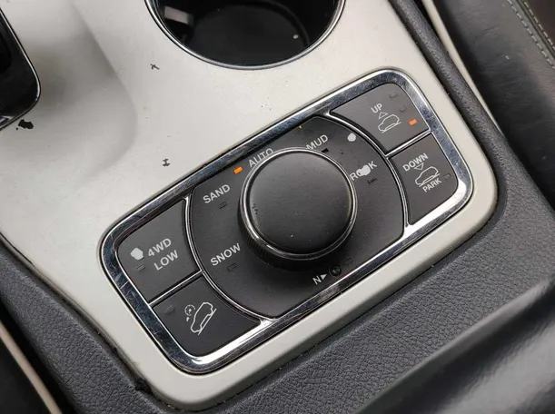 Car image 20