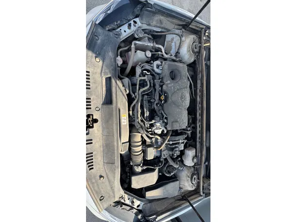 Car image 26