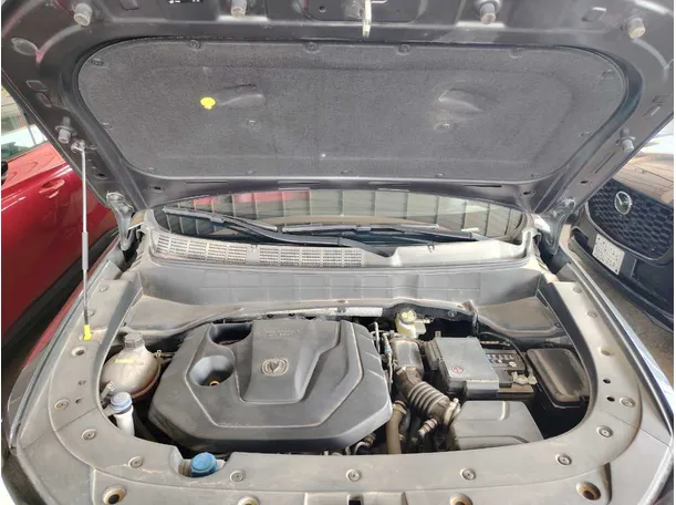 Car image 32