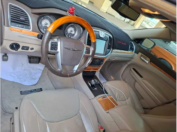 Car image 9