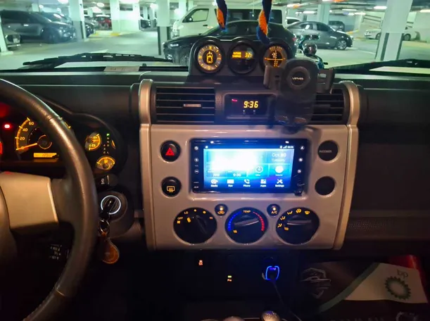Car image 15